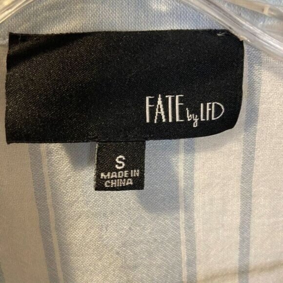 Fate by LFD Women's Cold Shoulder Button Down 3/4 Sleeves Top - Picture 6 of 6